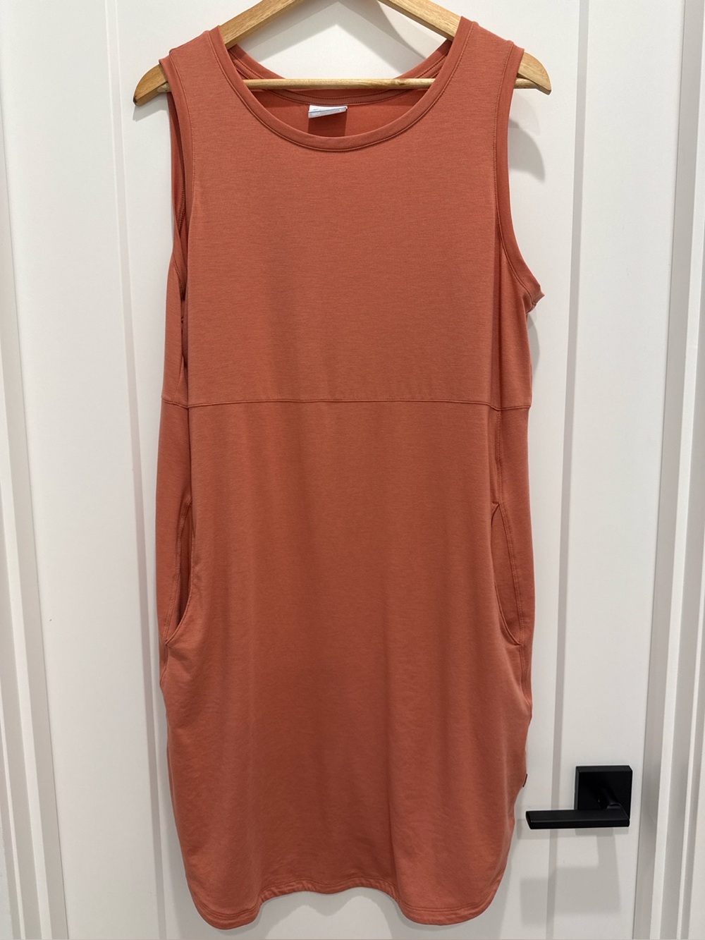 Columbia Athleisure Sleeveless Dress Large Lightweight Travel Dress Pockets